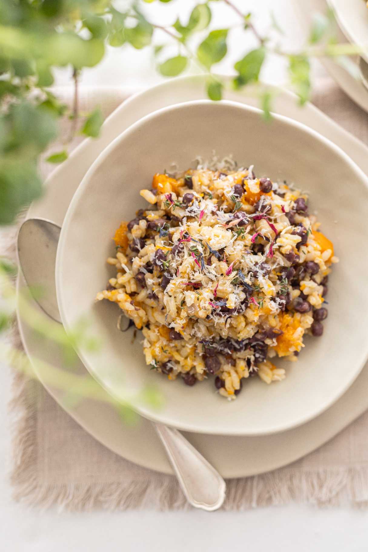 Risotto integrale con zucca e legumi